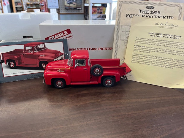 The 1956 Ford F-100 Pickup - 1/24 scale