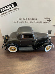 1932 Ford Deluxe Coupe - Limited Edition #932/5000