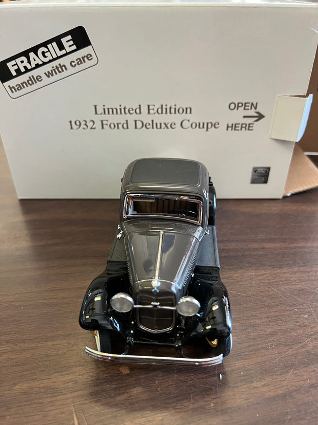 1932 Ford Deluxe Coupe - Limited Edition #932/5000