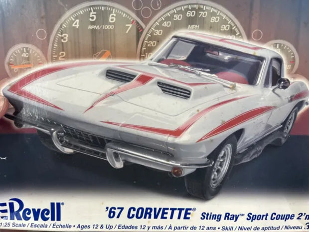 '67 Corvette Sting Ray Sport Coupe 2'N1 - 1/25th Scale
