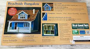 Beachside Bungalow (Doll House)