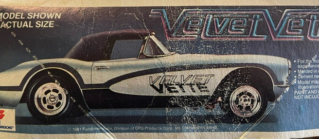 Velvet Vette 1957 Corvette Roadster - 1/25 scale