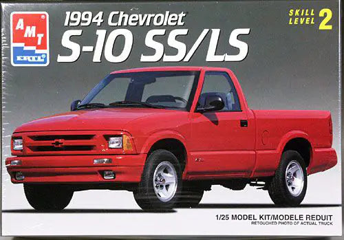 AMT 1994 Chevy S-10 SS/LS Pickup Truck