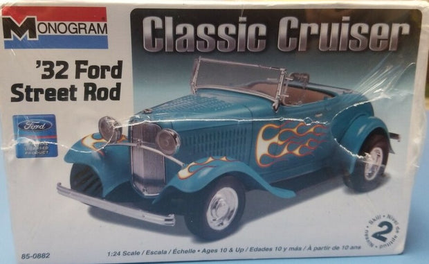 Classic Cruiser '32 Ford Street Rod - 1/25 scale