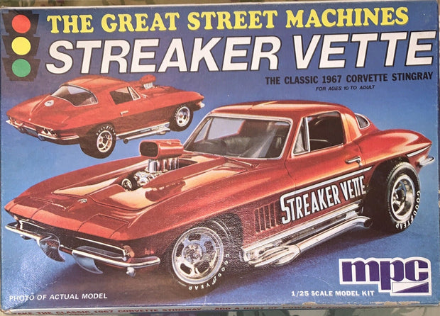 1970`s Streaker Vette 67 Corvette Stingray( The Great Street Machines) - 1/25 scale