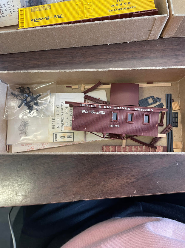 Pacific Traction Train car set