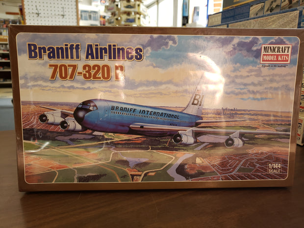Braniff Air 707-320B