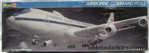 Revell Boeing E-4B Airborne Command Post - 1/144 scale