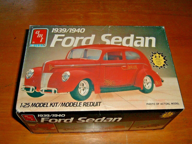 1/25 1939-1940 Ford Sedan