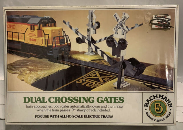 Vintage HO Scale Dual Crossing Gates